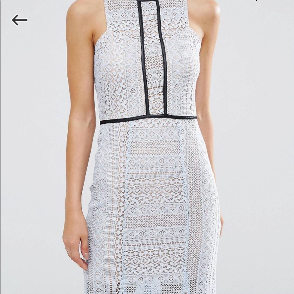 Beautiful ASOS lace dress in great condition - Picture 3 of 6